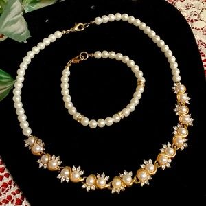 NECKLACE & bracelet set wedding perfect faux Pearl, diamond, & gold tone NEW